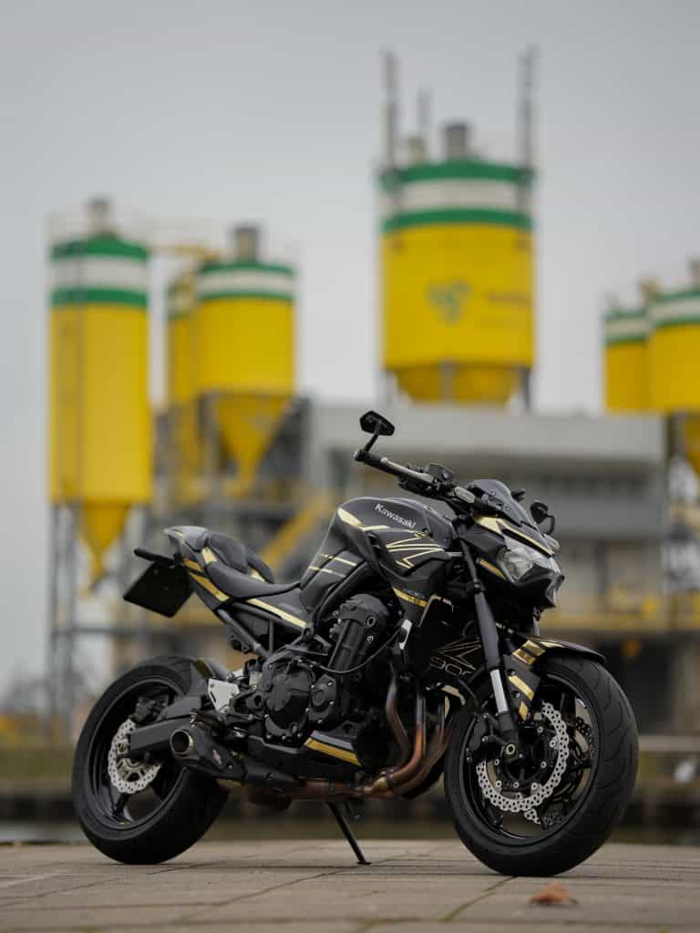 Kawasaki-Z900_3