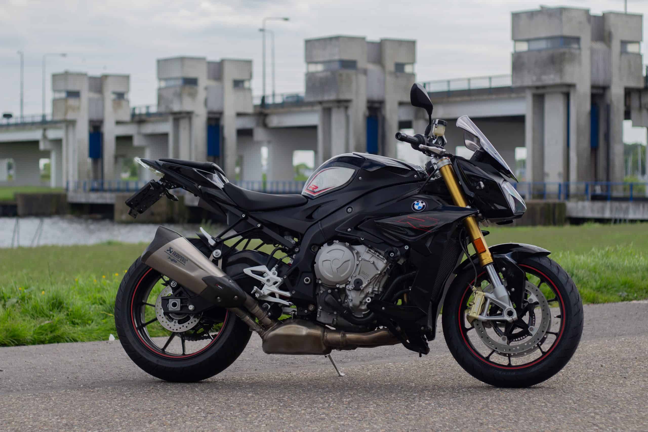 BMW S1000R