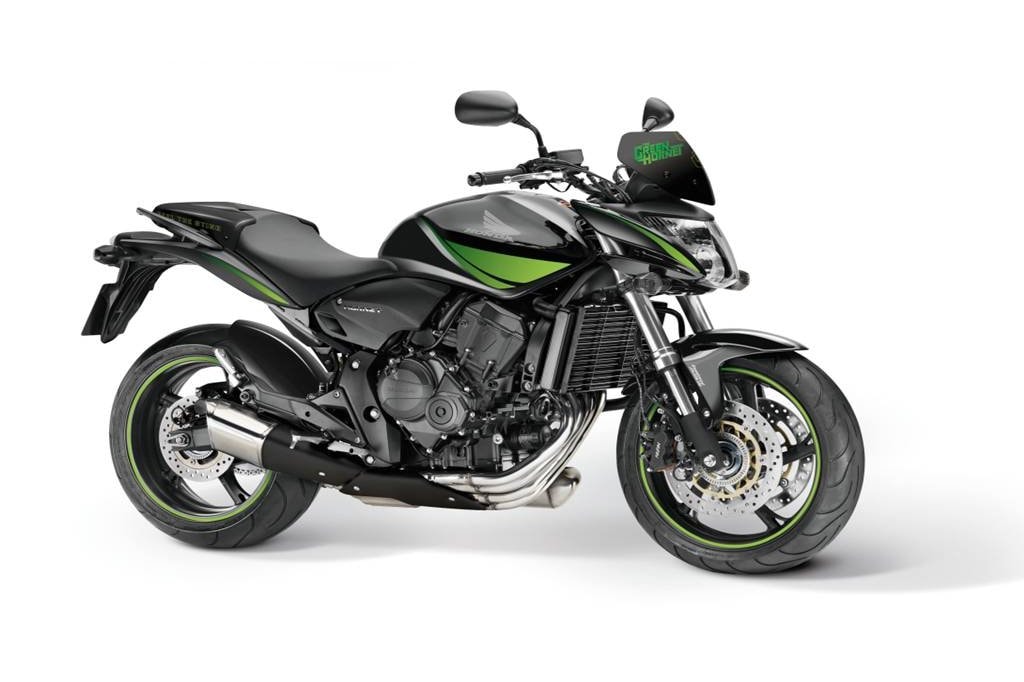 De Honda CB600FA review met specificaties en ervaringen Honda CB600FA green hornet